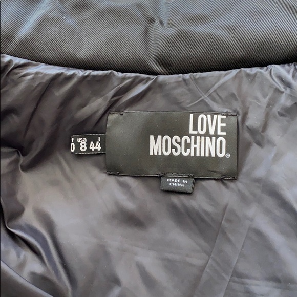 Moschino warm jacket 🖤 - Picture 6 of 8
